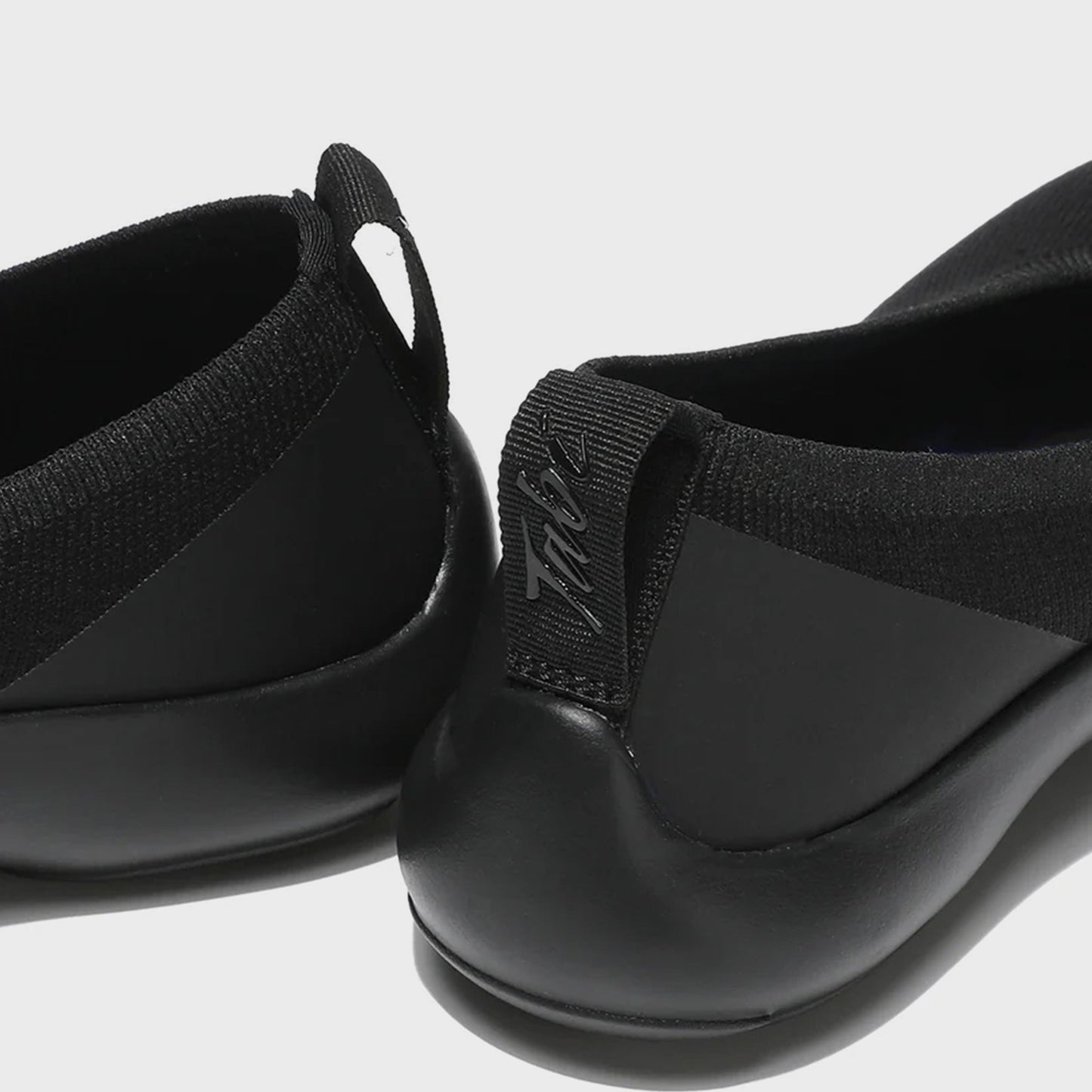 Tabi WMNS Ballerina - Black